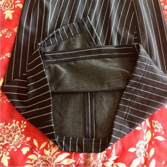 BCBGMAXAZRIA Professional Black Pinstripe Faux-Wrap Asymmetrical Belted Dress XS - Picture 6 of 13